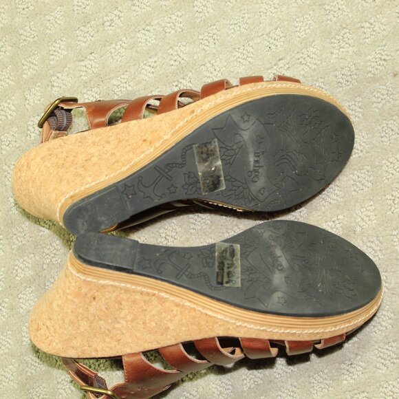 Indigo by Clarks Women's 6.54M Brown Leather 1" Platform 3.5" Wedge Heels - Picture 7 of 8